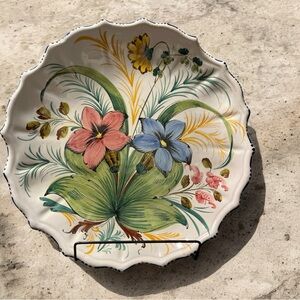 VTG Italian Majolica Ceramic HandPainted Wall Plate 12" Floral plate hanger inc